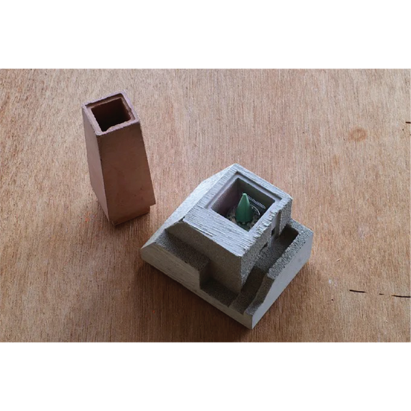 TOU INCENSE POT 飄煙小屋