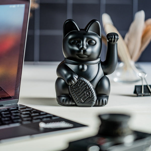 Lucky Cat Black MANEKI NEKO by donkey