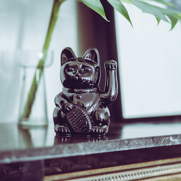 Lucky Cat Glossy Black MANEKI NEKO by donkey